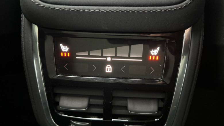 Volvo XC90 2.0 T8 PHEV Plus Dark 5dr AWD Geartronic Estate